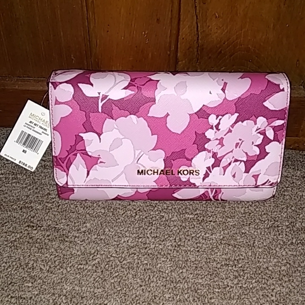 Michael kors jet set purse